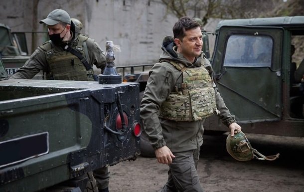 РФ заявила про початок відведення військ від кордонів України: реакція Зеленського