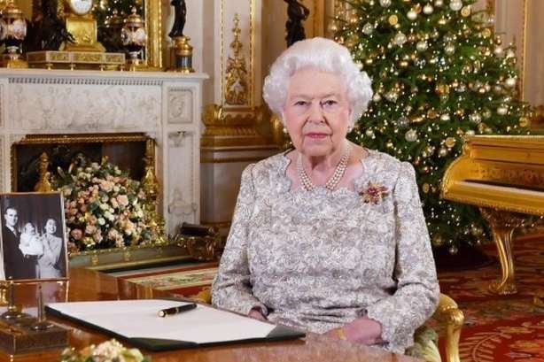 Єлизавета II через коронавірус проведе Різдво на самоті  