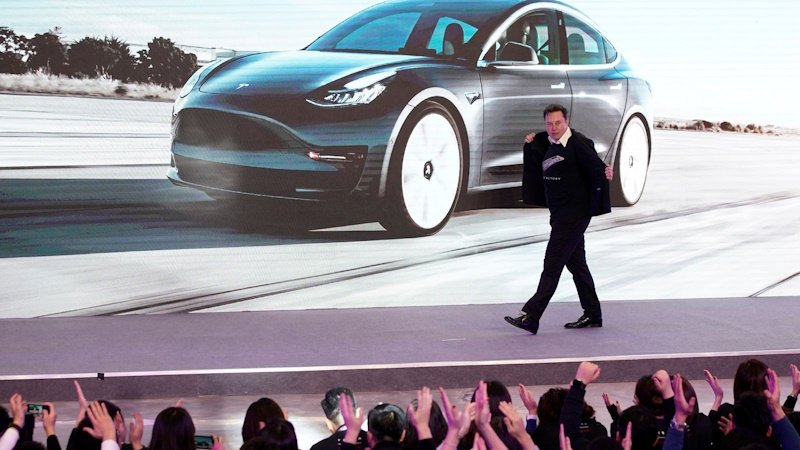 Tesla в поисках выхода из кризиса