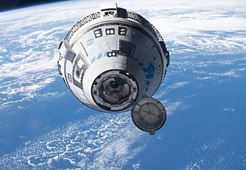 SpaceX успешно доставила международный экипаж на МКС за рекордные 15 часов