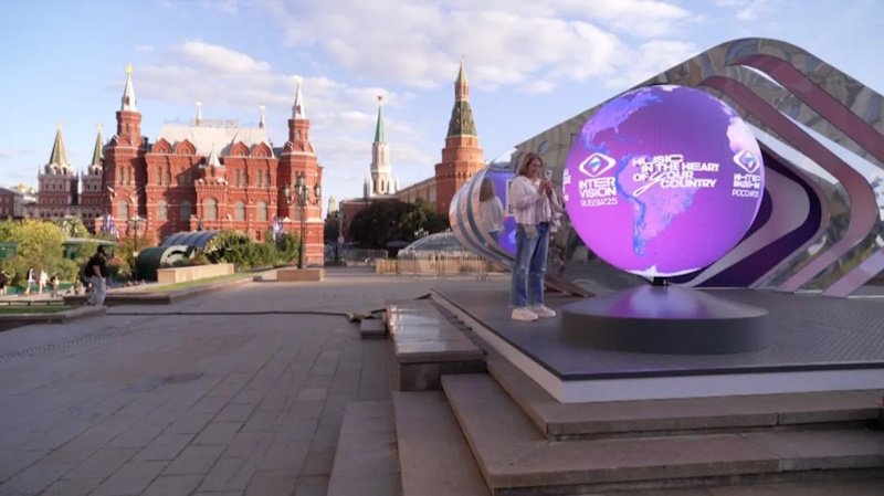 Российский ответ на «Евровидение»: меньше китча, больше Кремля