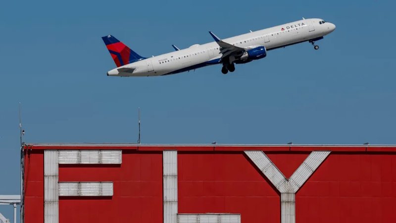 США снимают ограничения на полёты накануне Дня благодарения