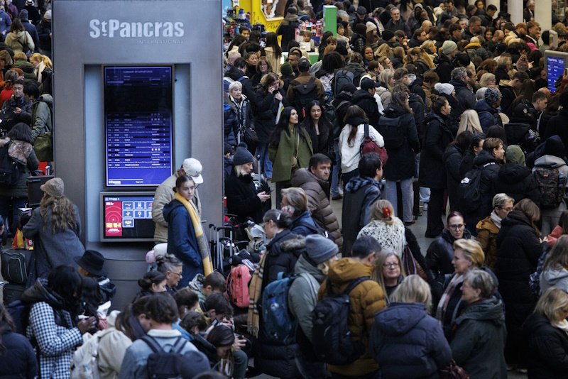 Eurostar и Eurotunnel: ведутся работы по восстановлению движения через Ла-Манш