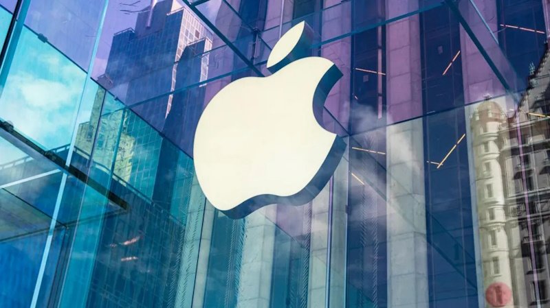 Кража в Apple Store: трое подростков похитили смартфонов на £11 490